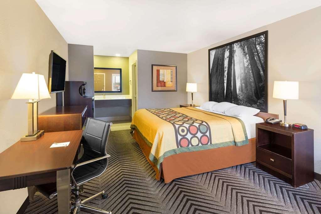 Red Roof Inn Huntsville, Al Room photo